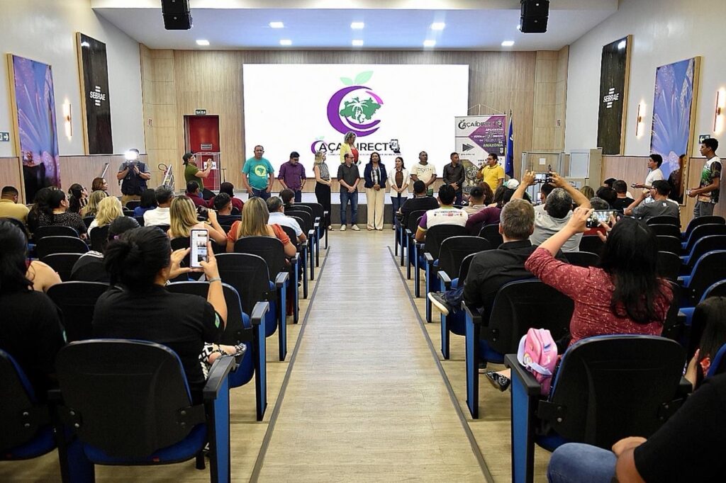 ec0608ed-75e6-49c7-8655-f058a8be27dd-53452-00001ee8d21cfa28_file-1024x682 Sebrae promove 1ª edição de certificação do Programa Alimentos Seguros que beneficia 80 batedores da cadeia produtiva do açaí