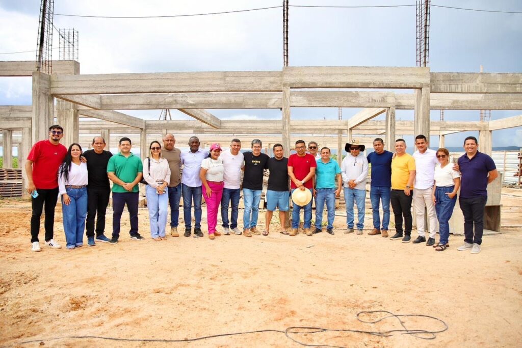 6da80587-9514-4c57-a1e9-877898074553-1024x683 MAIS DE R$ 3 MILHÕES EM INVESTIMENTOS: RANDOLFE E ARY ACOMPANHAM AVANÇO DE OBRAS EM VITÓRIA DO JARI